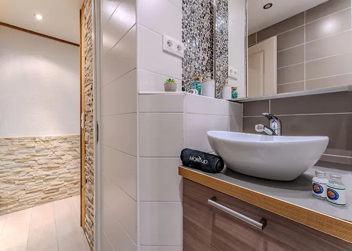 Contemporary 3br-2ba - Perfect For 8, Center - Le Serac * Val Thorens