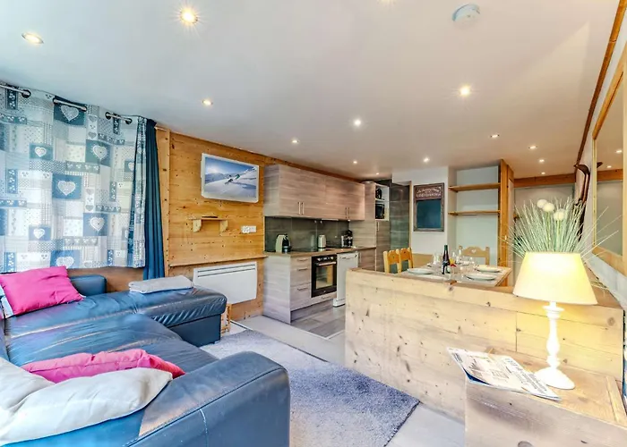 Contemporary 3br-2ba - Perfect For 8, Center - Le Serac Apartamento